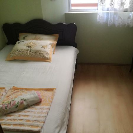 Guest House Nino Batumi Exteriér fotografie